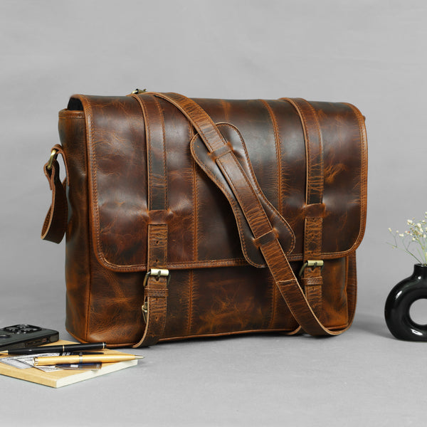 Load image into Gallery viewer, Carter Buffalo Leather Messenger Bag for Men
