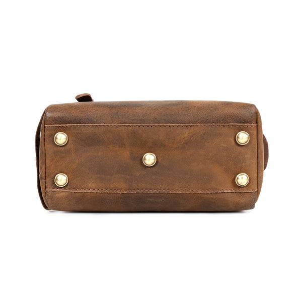Load image into Gallery viewer, Griffin Buffalo Leather Toiletry Bag
