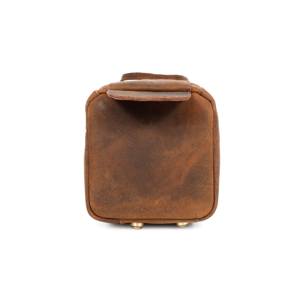 Load image into Gallery viewer, Griffin Buffalo Leather Toiletry Bag
